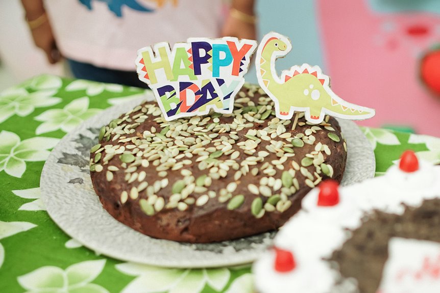diy dinosaur cake in five steps